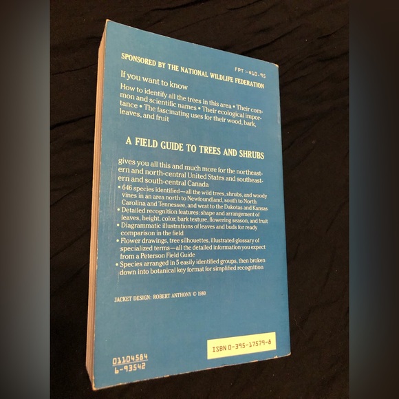 A Field Guide to Trees and Shrubs Book / 1958 , 1972 - Picture 4 of 7